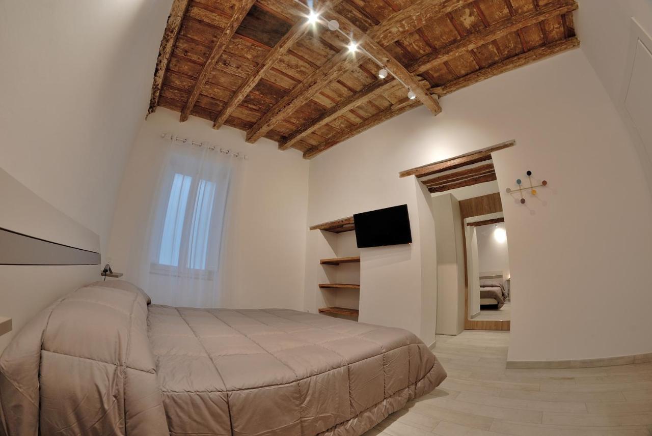 B&B Del Corso โลเรโต ภายนอก รูปภาพ