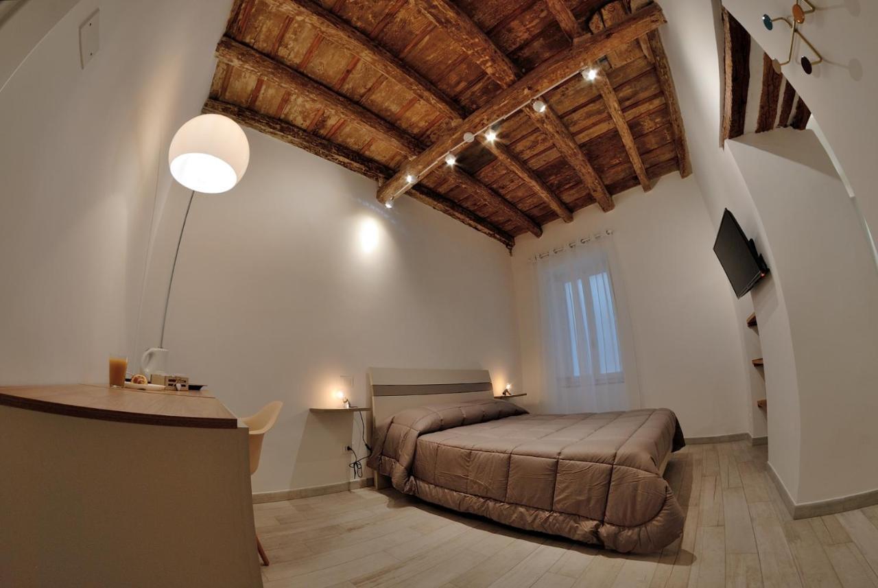 B&B Del Corso โลเรโต ภายนอก รูปภาพ